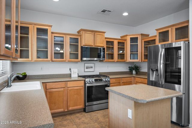 2903 S NIELSON Street, Gilbert, AZ 85295