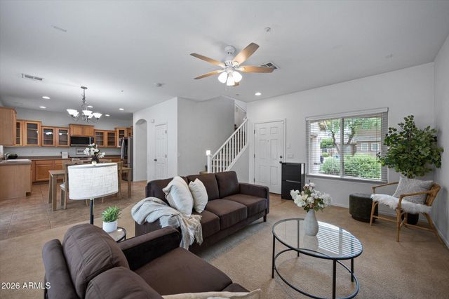 2903 S NIELSON Street, Gilbert, AZ 85295