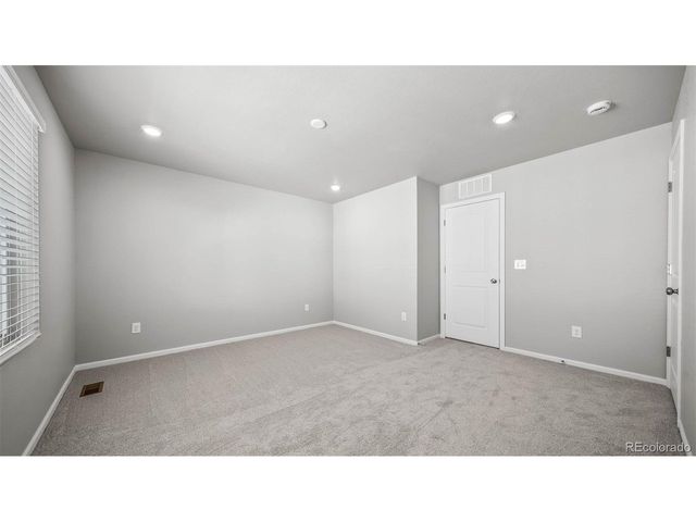 3407 Pearwood Dr, Johnstown, CO 80534