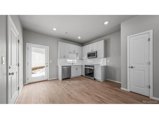 3407 Pearwood Dr, Johnstown, CO 80534