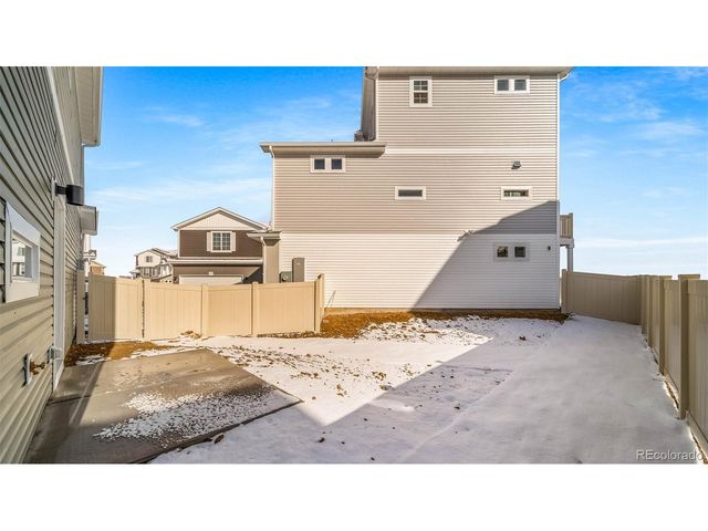 3407 Pearwood Dr, Johnstown, CO 80534