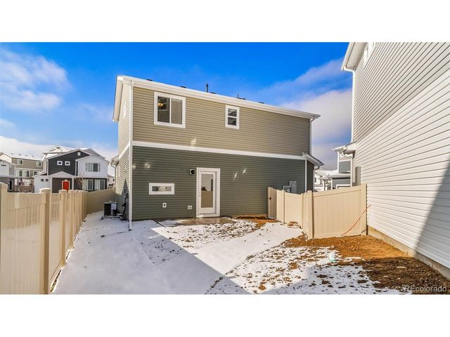 3407 Pearwood Dr, Johnstown, CO 80534