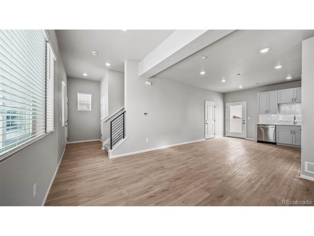 3407 Pearwood Dr, Johnstown, CO 80534