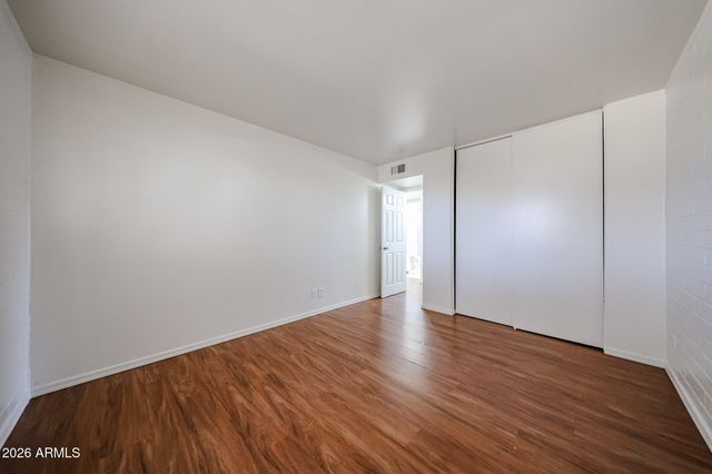 2226 W HEATHERBRAE Drive 4, Phoenix, AZ 85015