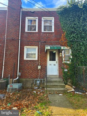 7160 CLOVER LN, Upper Darby, PA 19082