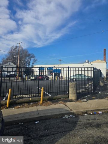 7160 CLOVER LN, Upper Darby, PA 19082