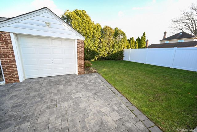 249 Grange Street, Franklin Square, NY 11010