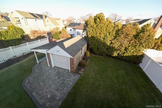 249 Grange Street, Franklin Square, NY 11010