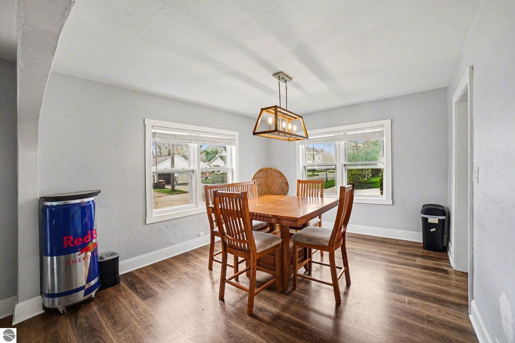 Image 5 of property listing at 209 E Maple, Mt Pleasant, MI 48858
