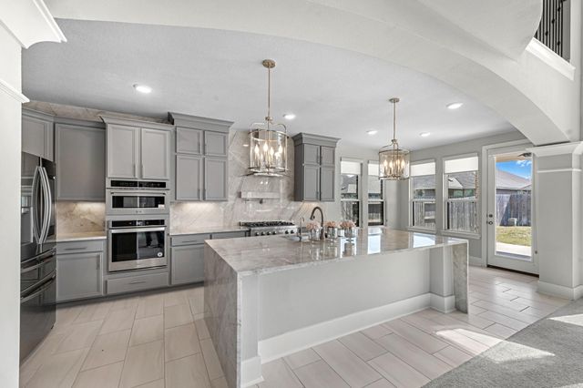 19815 Broken Cactus Drive, Cypress, TX 77433