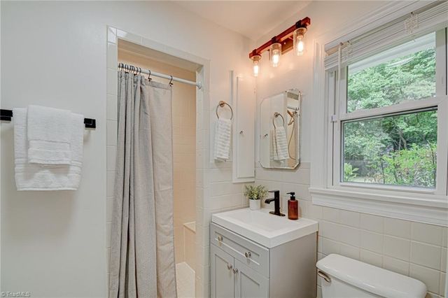 1016 Fenimore Street, Winston-salem, NC 27103