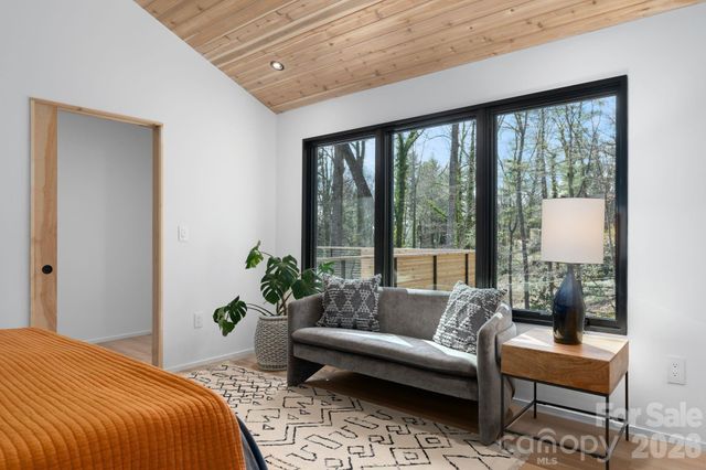 330 Windsor Road, Asheville, NC 28804