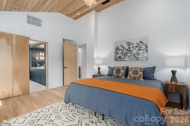 330 Windsor Road, Asheville, NC 28804