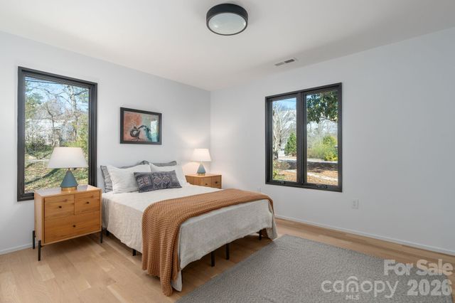330 Windsor Road, Asheville, NC 28804