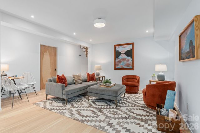 330 Windsor Road, Asheville, NC 28804