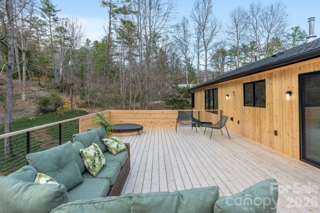 330 Windsor Road, Asheville, NC 28804
