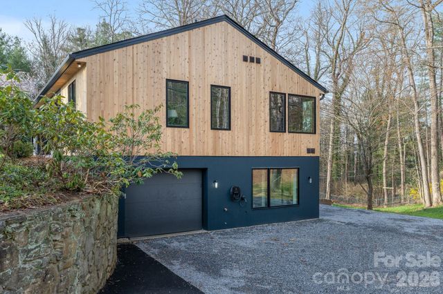 330 Windsor Road, Asheville, NC 28804