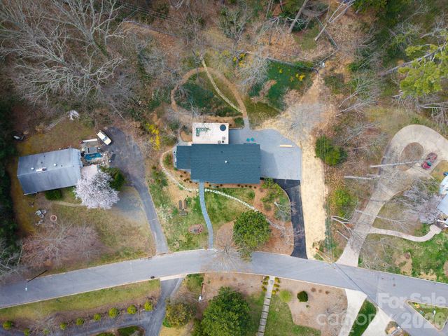 330 Windsor Road, Asheville, NC 28804