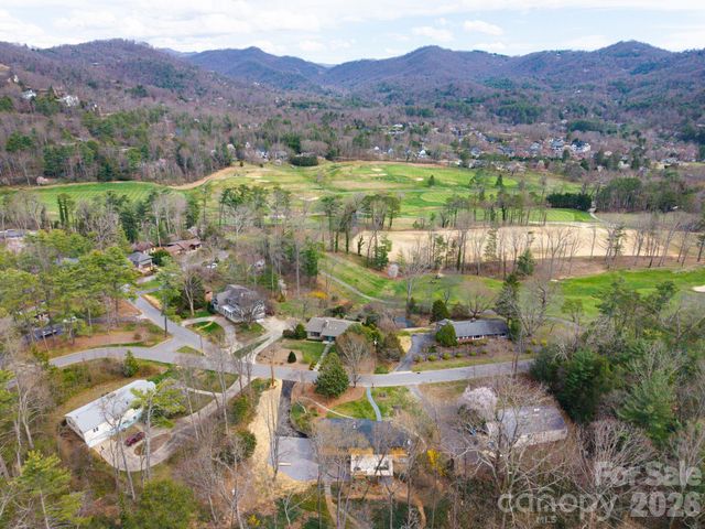 330 Windsor Road, Asheville, NC 28804