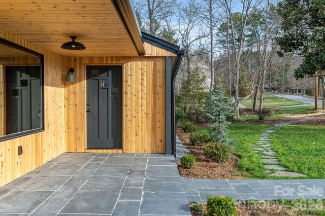 330 Windsor Road, Asheville, NC 28804