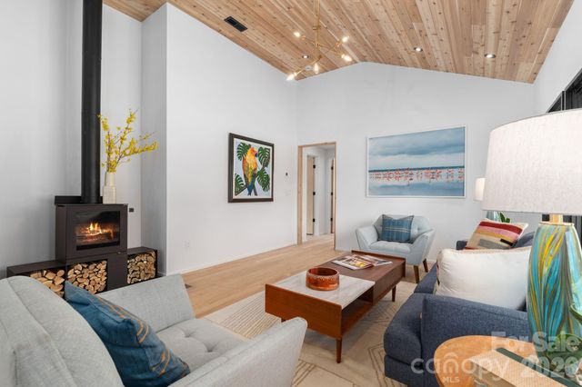 330 Windsor Road, Asheville, NC 28804
