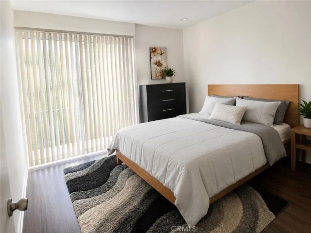 19350 Sherman, Reseda, CA 91335