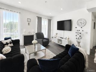 19350 Sherman, Reseda, CA 91335