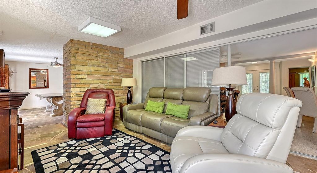 Image 20 of property listing at 3012 DESOTO ROAD, Sarasota, FL 34234