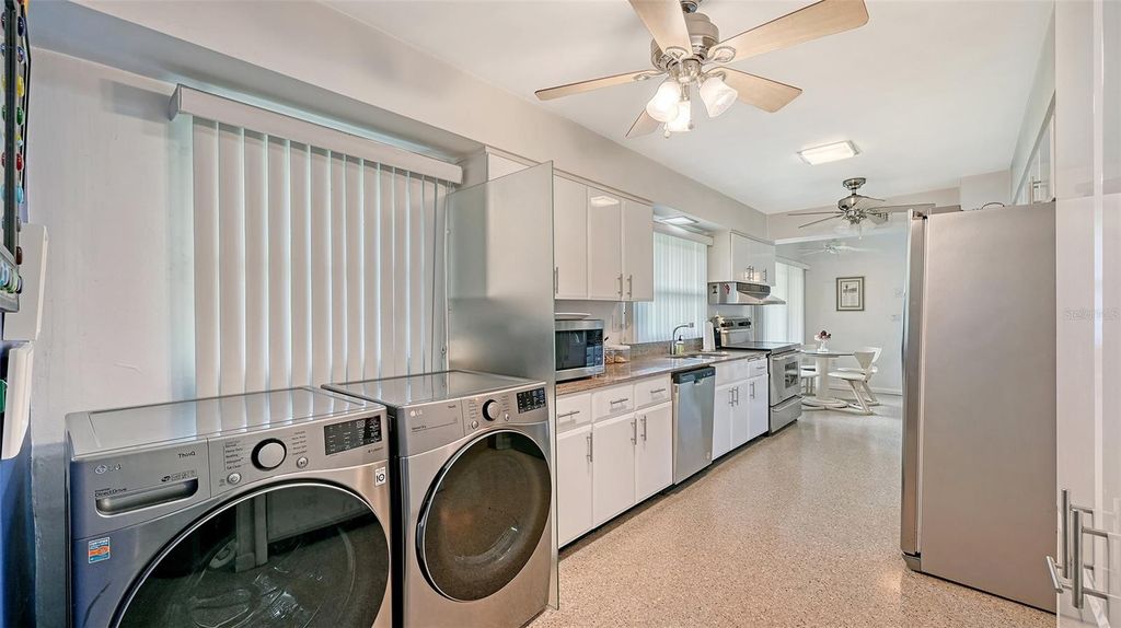 Image 32 of property listing at 3012 DESOTO ROAD, Sarasota, FL 34234