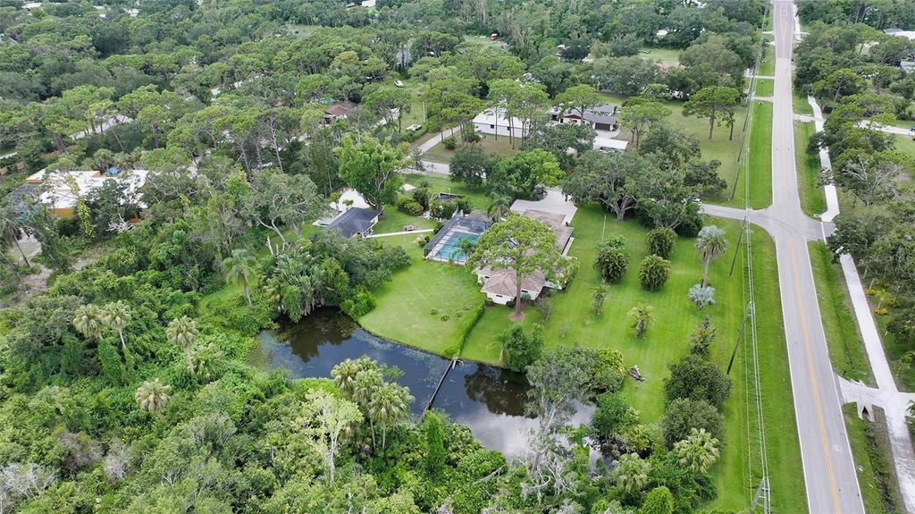 Image 76 of property listing at 3012 DESOTO ROAD, Sarasota, FL 34234