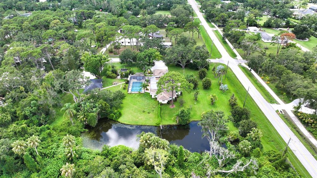 Image 77 of property listing at 3012 DESOTO ROAD, Sarasota, FL 34234