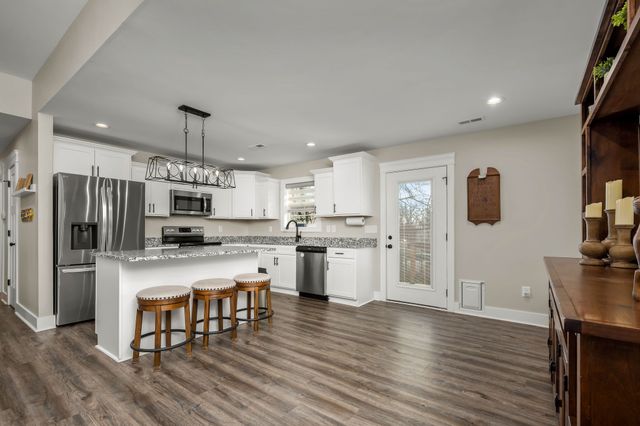 104 Rolling Rd, Shelbyville, TN 37160