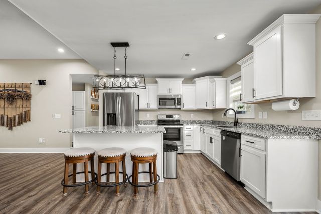 104 Rolling Rd, Shelbyville, TN 37160