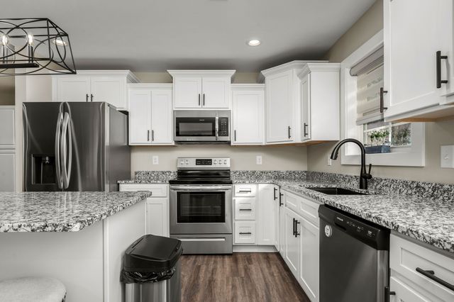 104 Rolling Rd, Shelbyville, TN 37160