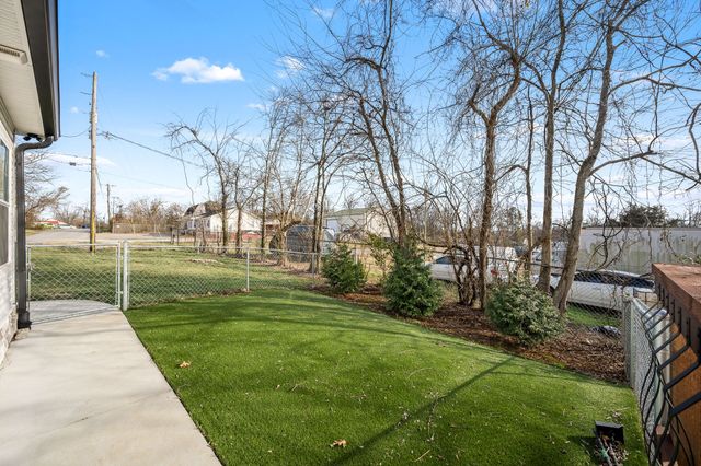 104 Rolling Rd, Shelbyville, TN 37160