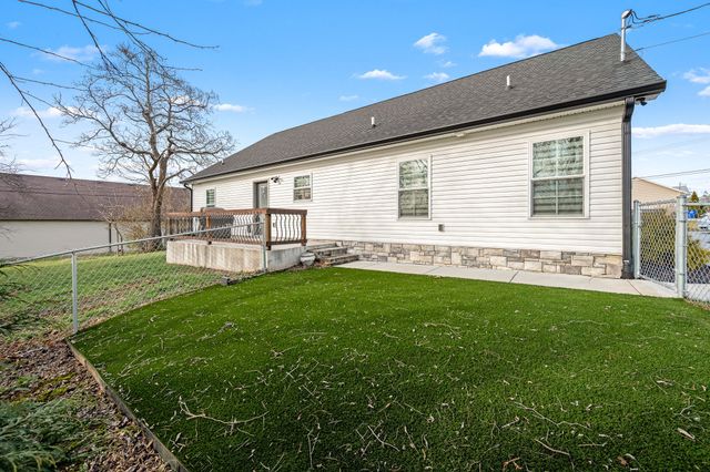 104 Rolling Rd, Shelbyville, TN 37160