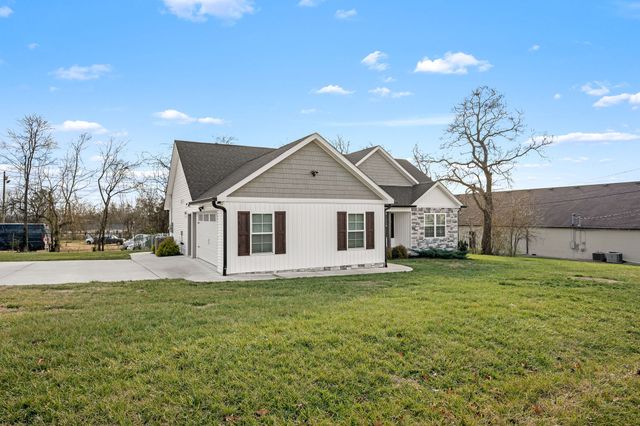 104 Rolling Rd, Shelbyville, TN 37160