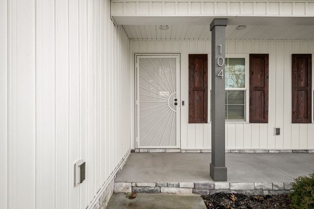 104 Rolling Rd, Shelbyville, TN 37160