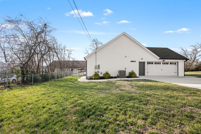 104 Rolling Rd, Shelbyville, TN 37160