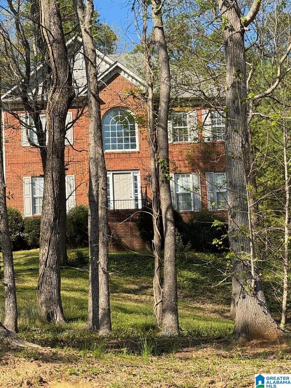 216 SILVERLEAF DRIVE, Pelham, AL 35124