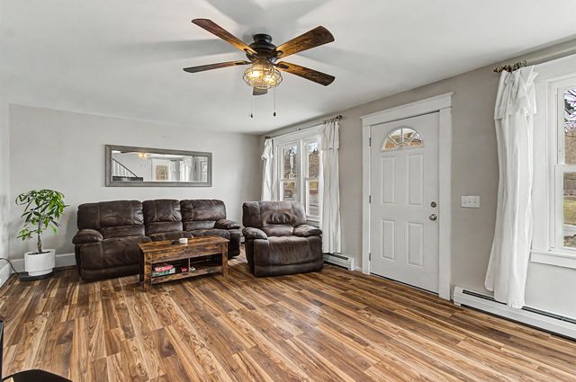 423 Highgate Road, Highgate, VT 05459