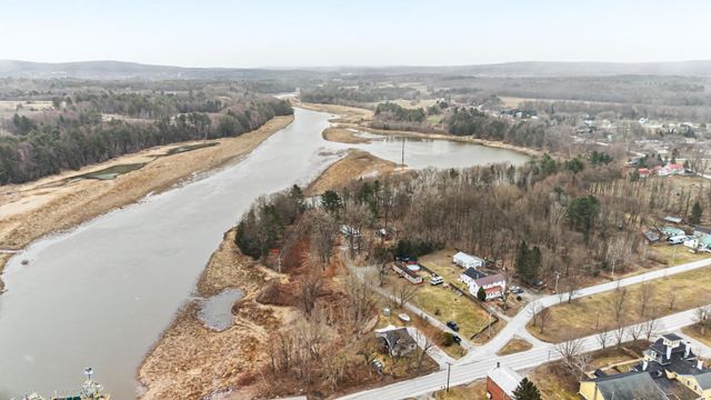 423 Highgate Road, Highgate, VT 05459
