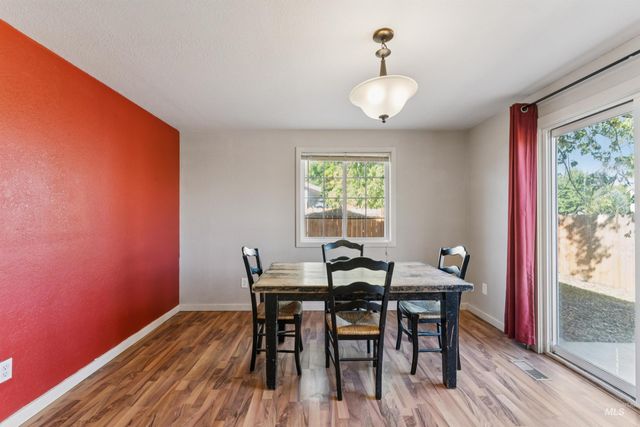 1064 Chateau, Meridian, ID 83646