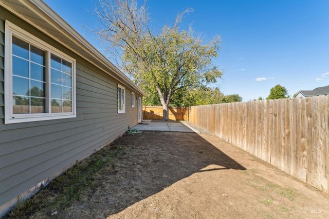 1064 Chateau, Meridian, ID 83646