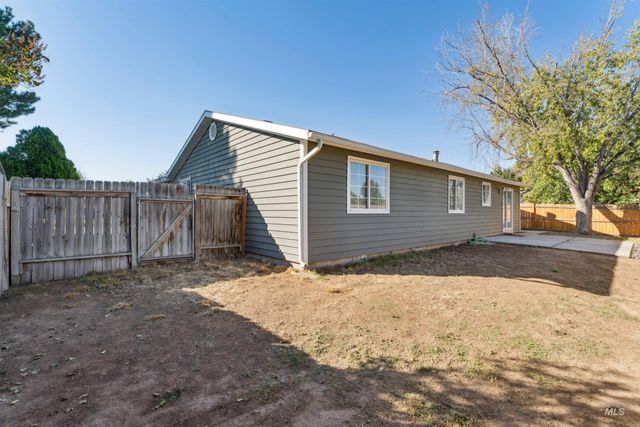 1064 Chateau, Meridian, ID 83646