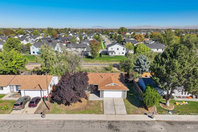 1064 Chateau, Meridian, ID 83646