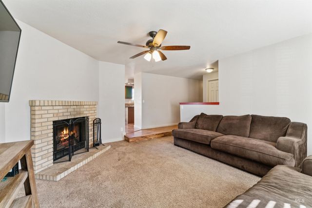 1064 Chateau, Meridian, ID 83646