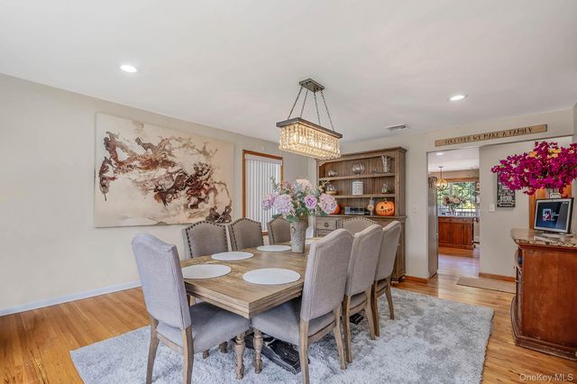 37 Champlin Street, Ronkonkoma, NY 11779