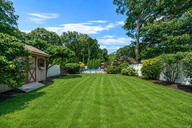 37 Champlin Street, Ronkonkoma, NY 11779