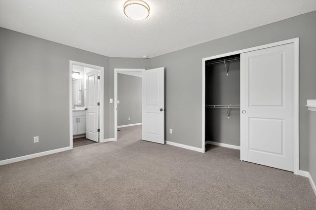 2736 Barrows Road, Columbus, OH 43232